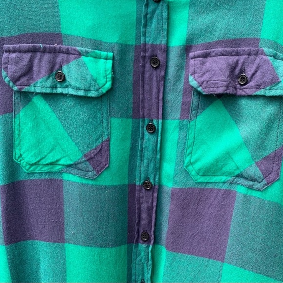 Francesca’s plaid button down
Size: Small - Picture 4 of 6